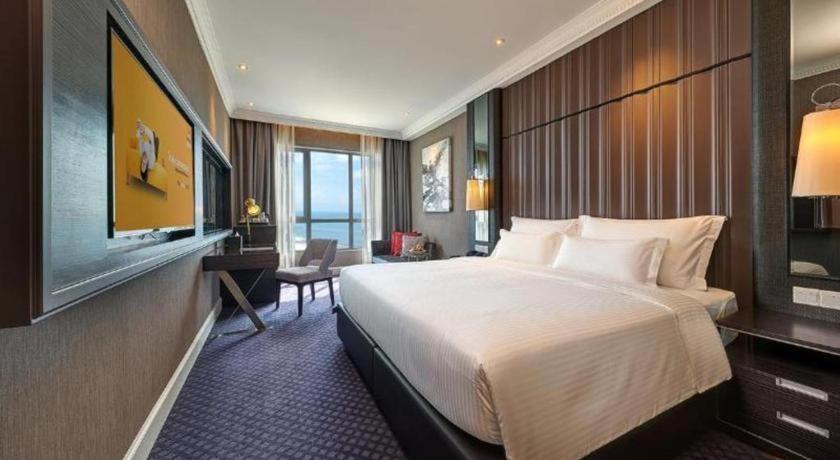 Hatten Place 5*