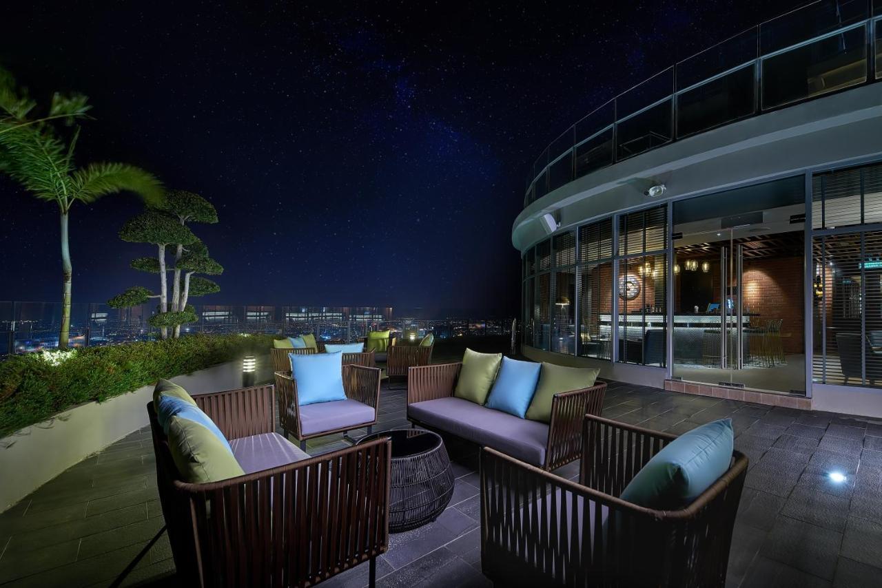 Hatten Place Hotel