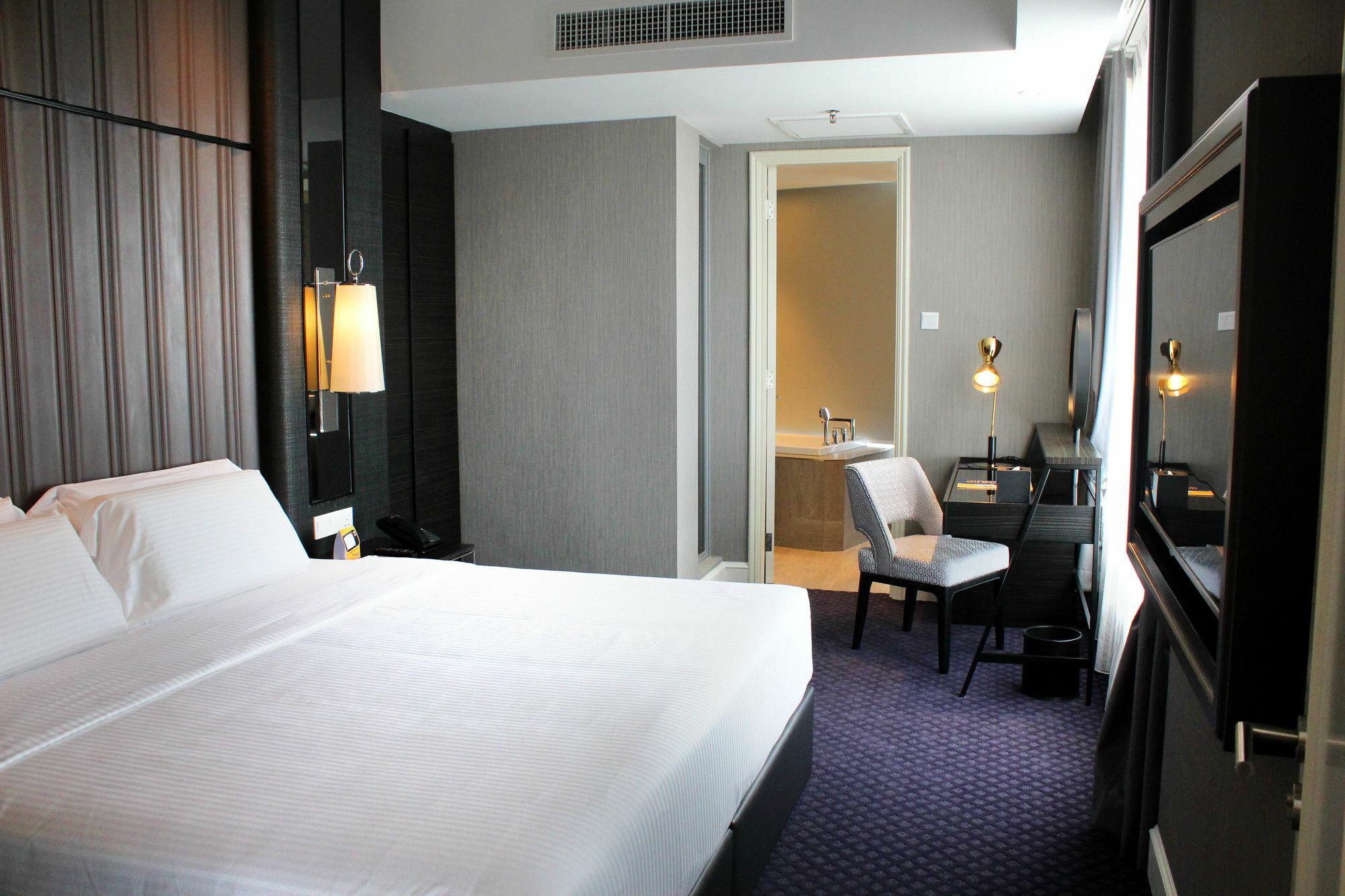 Hotel Hatten Place 5*