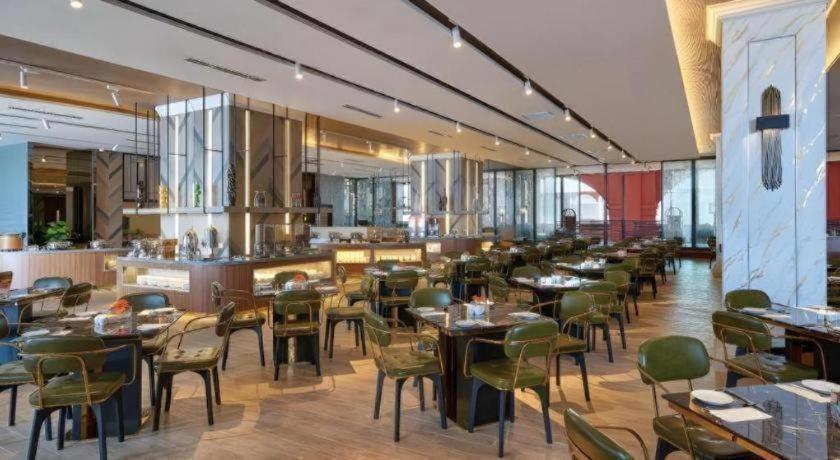 Hatten Place 5*
