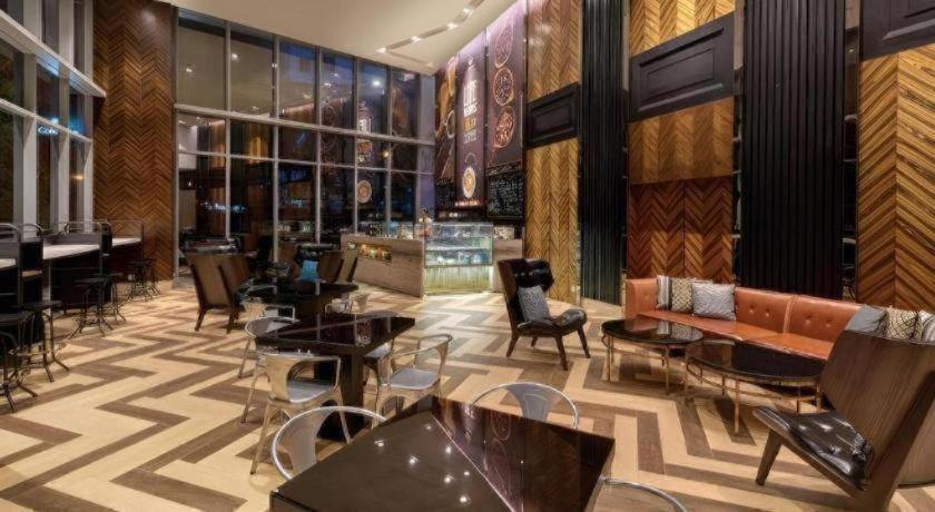 Hatten Place Hotel