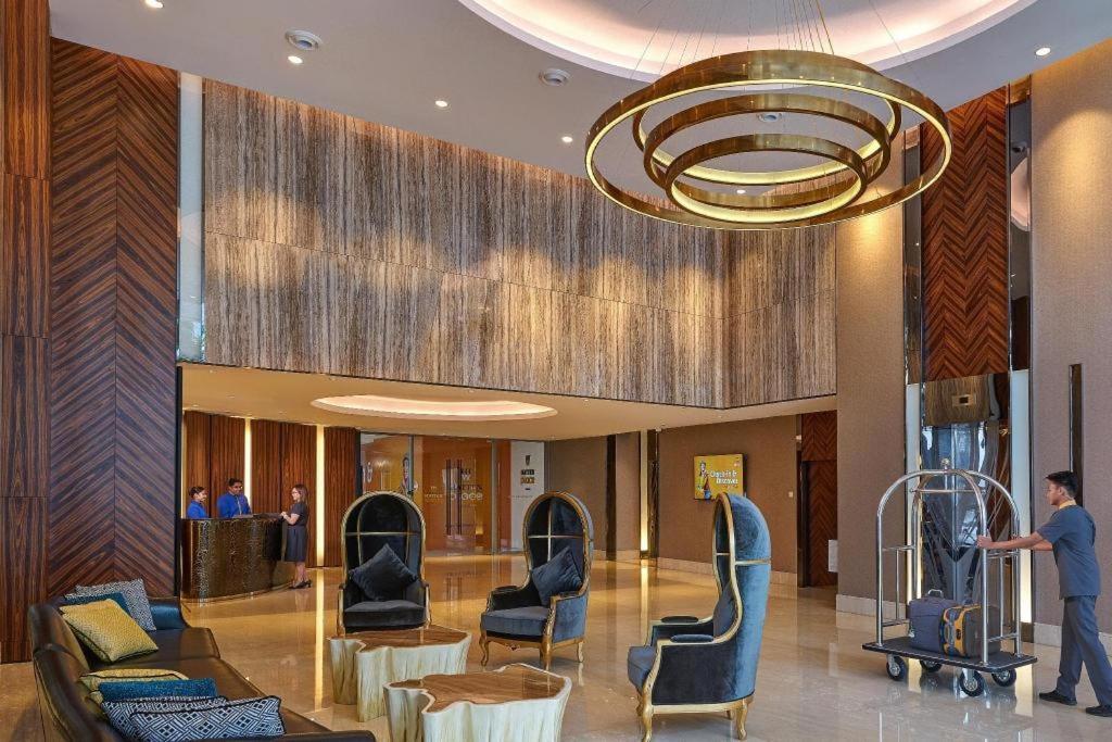 Hatten Place 5*